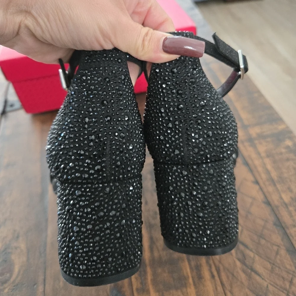 Kelly & Katie Caital Sandal. Black Rhinestone-covered. Size 7. New.